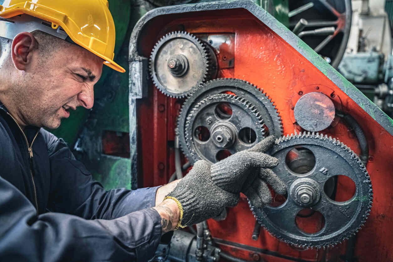 Defective Machinery worker injury